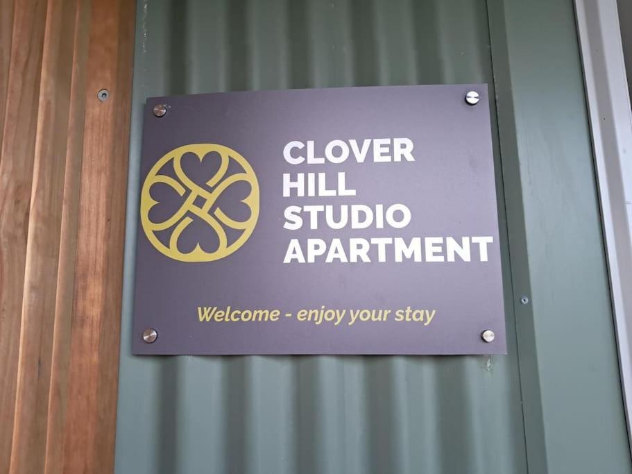 Clover Hill Studio Apartment Milton Экстерьер фото